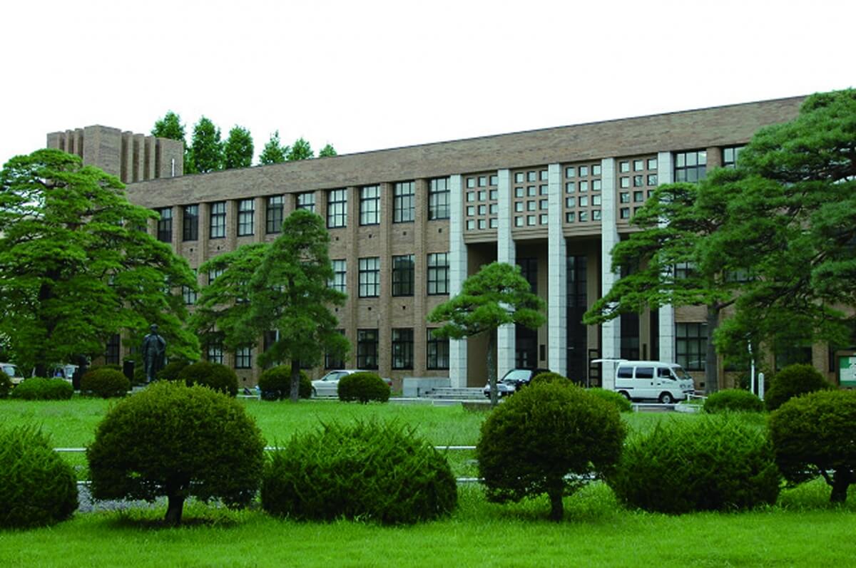 東北大学 文学部