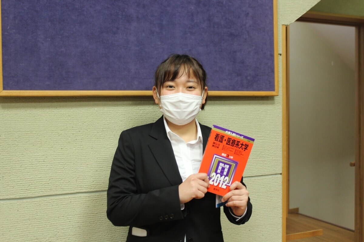 町田校 新人担任助手紹介 鈴木 彩音編 早稲田塾 大学受験予備校 人財育成 町田校 新人担任助手紹介 鈴木 彩音編 早稲田塾 大学受験予備校 人財育成