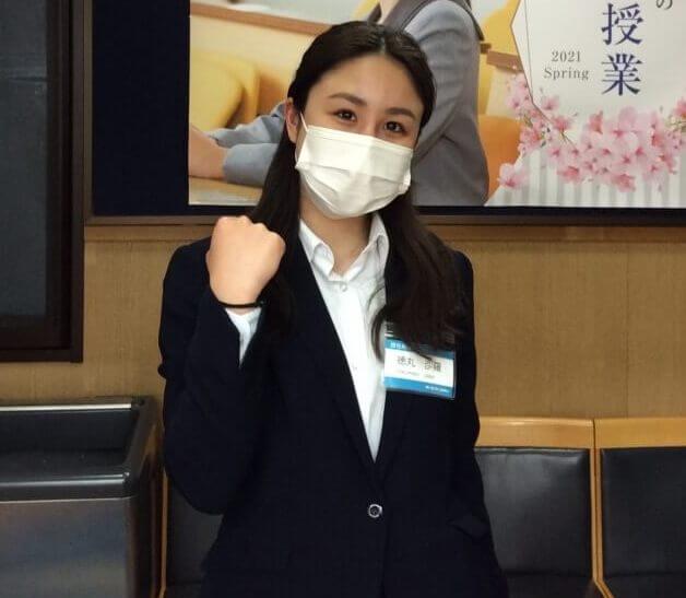 藤沢校 新人担任助手紹介 徳丸沙羅 早稲田塾 大学受験予備校 人財育成 藤沢校 新人担任助手紹介 徳丸沙羅 早稲田塾 大学受験予備校 人財育成