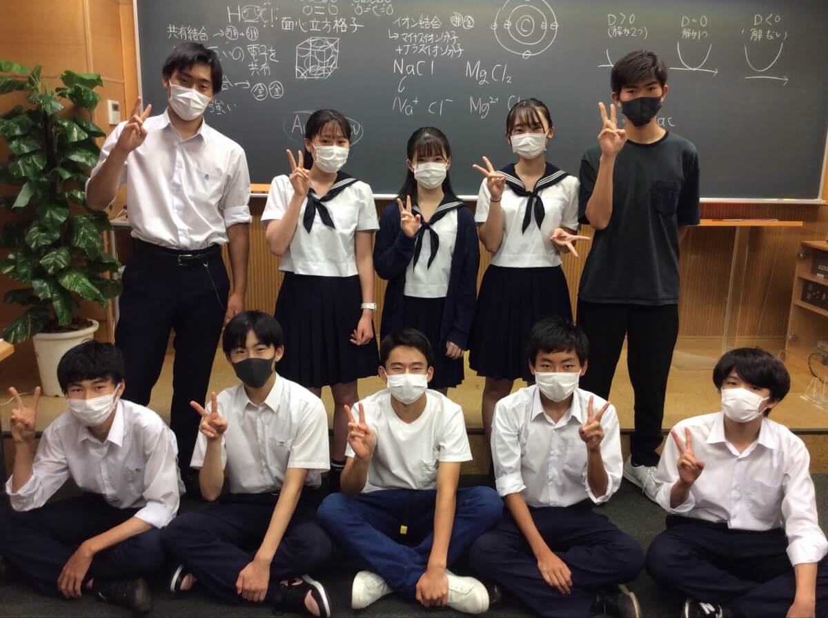 成蹊高校高１生 定期テスト対策会 数学 化学編が開催されました 早稲田塾 大学受験予備校 人財育成